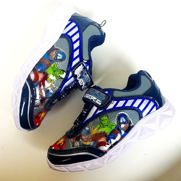 marvel tennis shoes